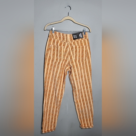 NWT BDG Mom High Rise Pants | Size 27 | Ditsy Corduroy | Urban Outfitters - Picture 4 of 13